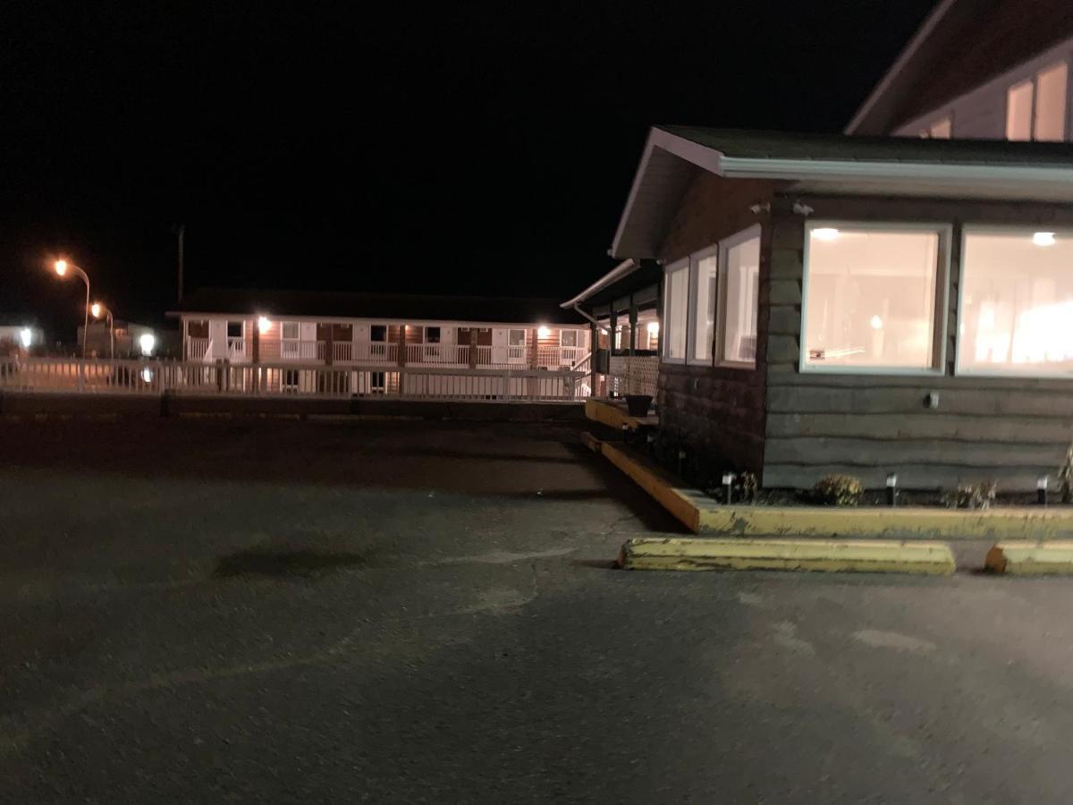Airways Motel Cold Lake Exterior foto